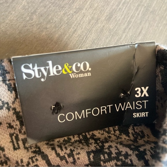 NWT Style & Co. Stretch Comfort Waist Mini Skirt Snakeskin Print 3X - Picture 7 of 9